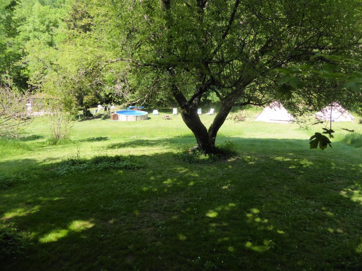 Belair Le Camping Hotel Champagnac-de-Bélair Exterior photo